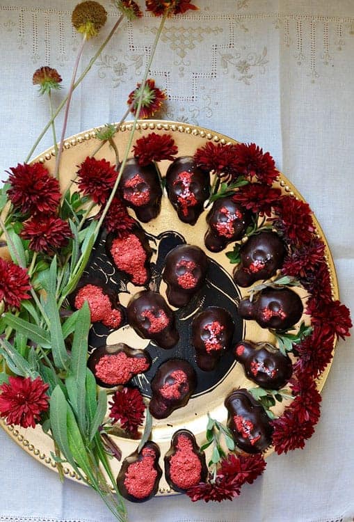 Calaveras or skulls are a traditional symbol of the Mexican holiday Day of the Dead. These peanut butter calaveras are like chocolate peanut butter cups!