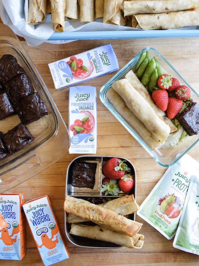 New lunch box recipes for back-to-school. I'm spilling my secret on how I make lunches that never get boring, plus a peek at Juicy Juice's newest drinks! #ad #juicyjuice #lunchboxideas #holajalapeno #lunchboxideaskids #lunchboxrecipes
