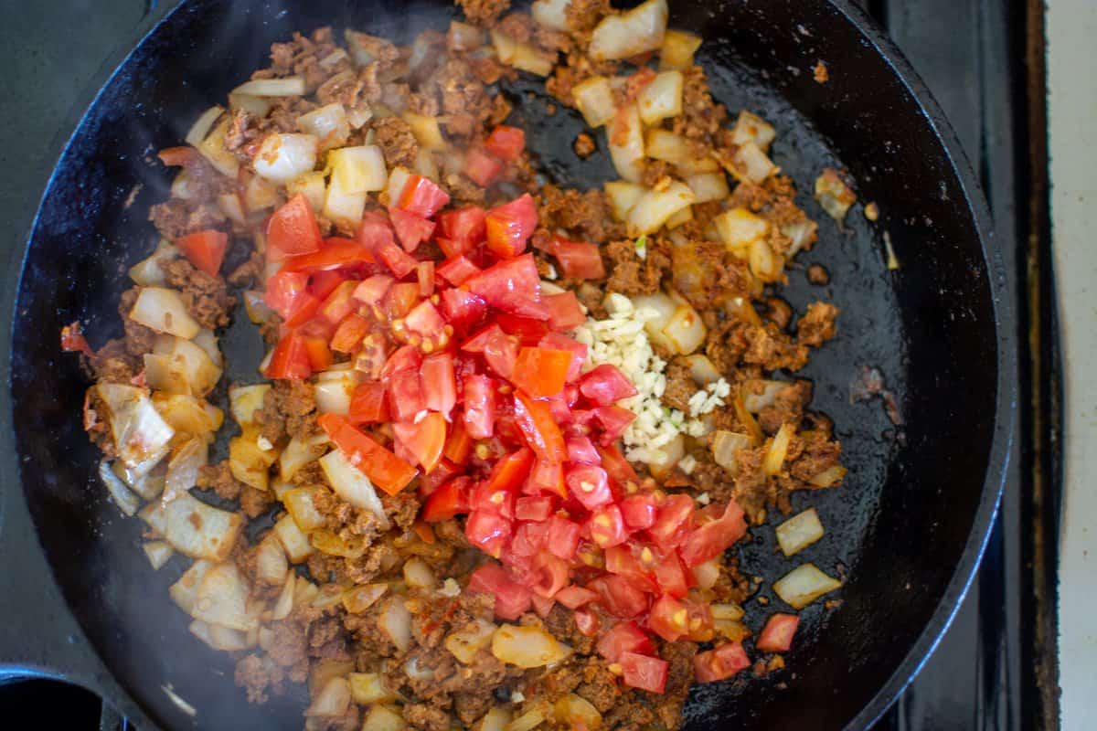 how-to-make-an-easy-authentic-chorizo-and-eggs-recipe-hola-jalape-o