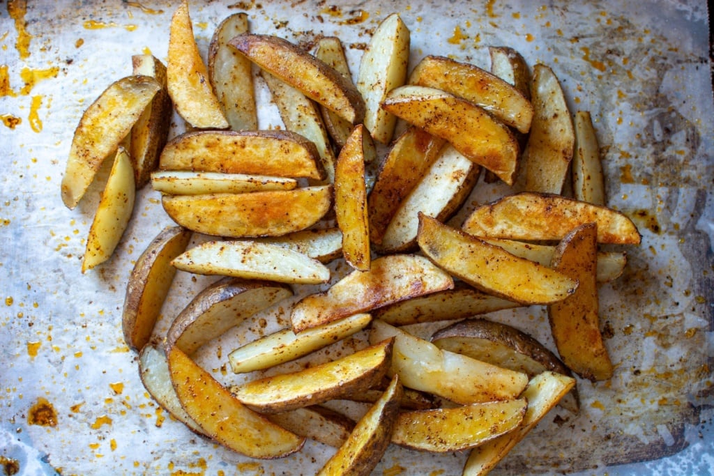 steak fries on a baking sheet