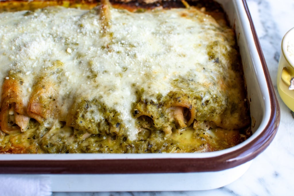 a pan of chicken enchiladas suizas